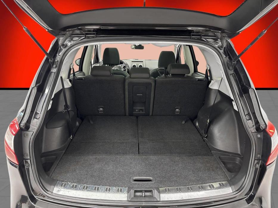 NISSAN Qashqai+2 2011