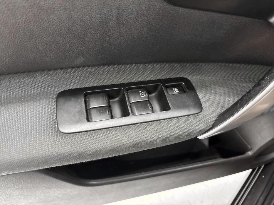 NISSAN Qashqai+2 2011