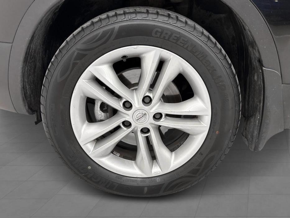 NISSAN Qashqai+2 2011