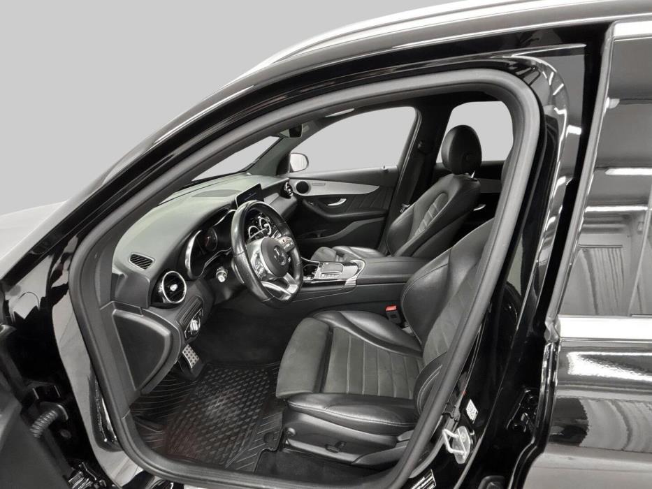 MERCEDES-BENZ GLC 2021