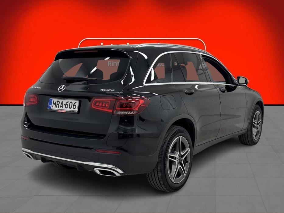 MERCEDES-BENZ GLC 2021