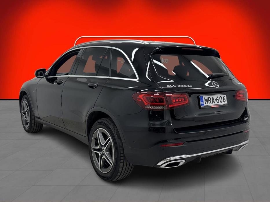 MERCEDES-BENZ GLC 2021