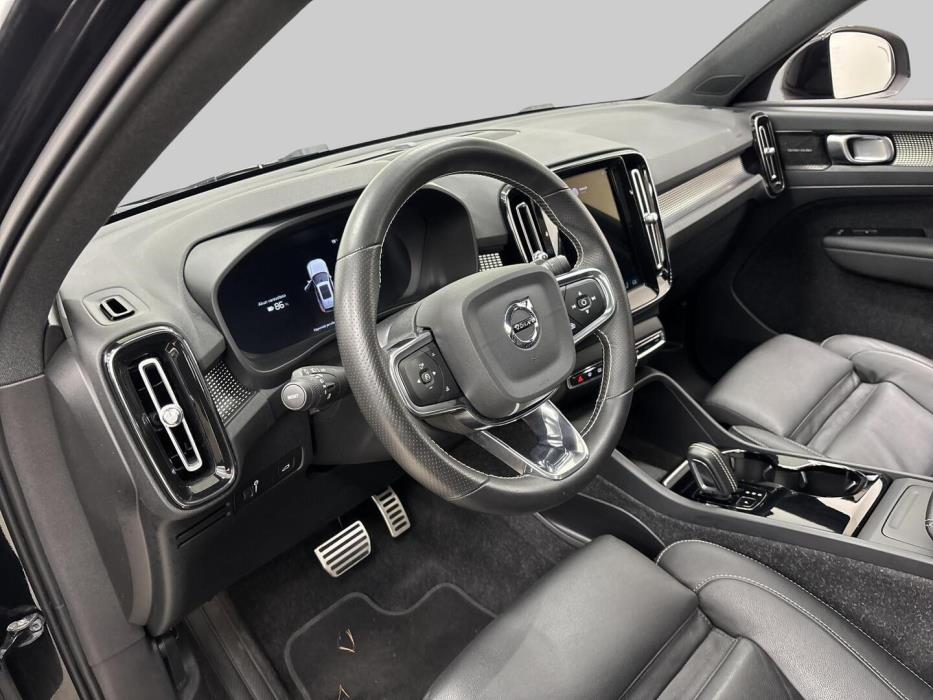 VOLVO XC40 2021