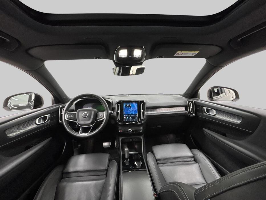 VOLVO XC40 2021