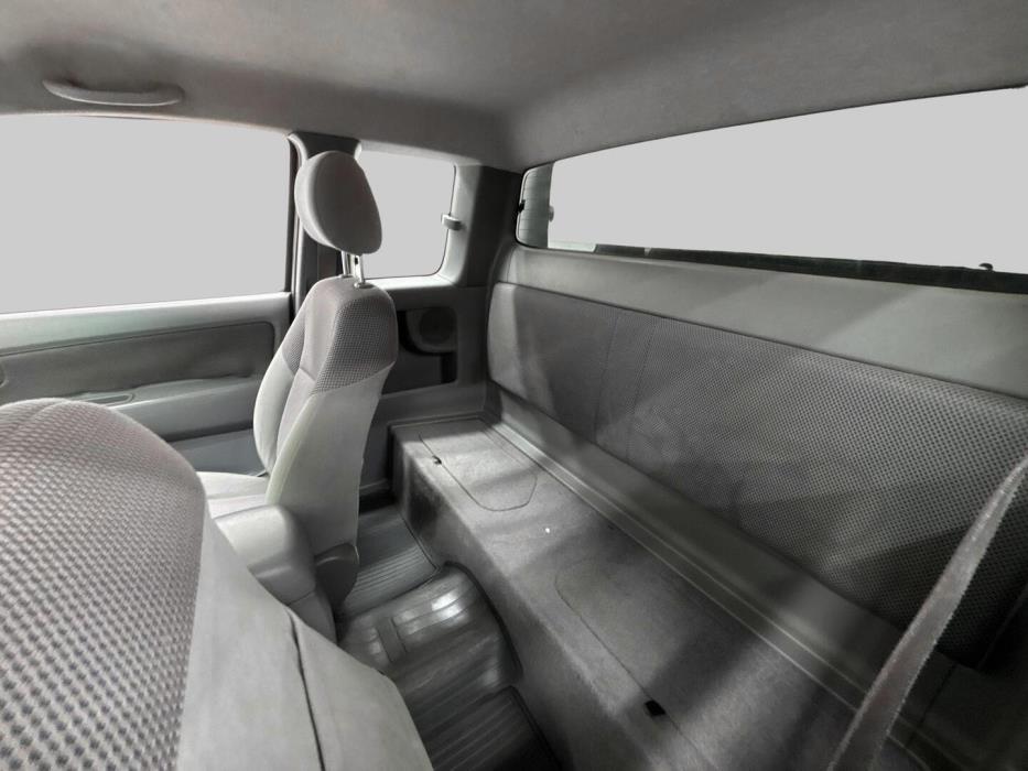 TOYOTA Hilux 2010