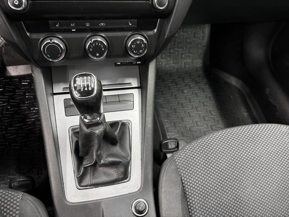 SKODA Octavia 2013