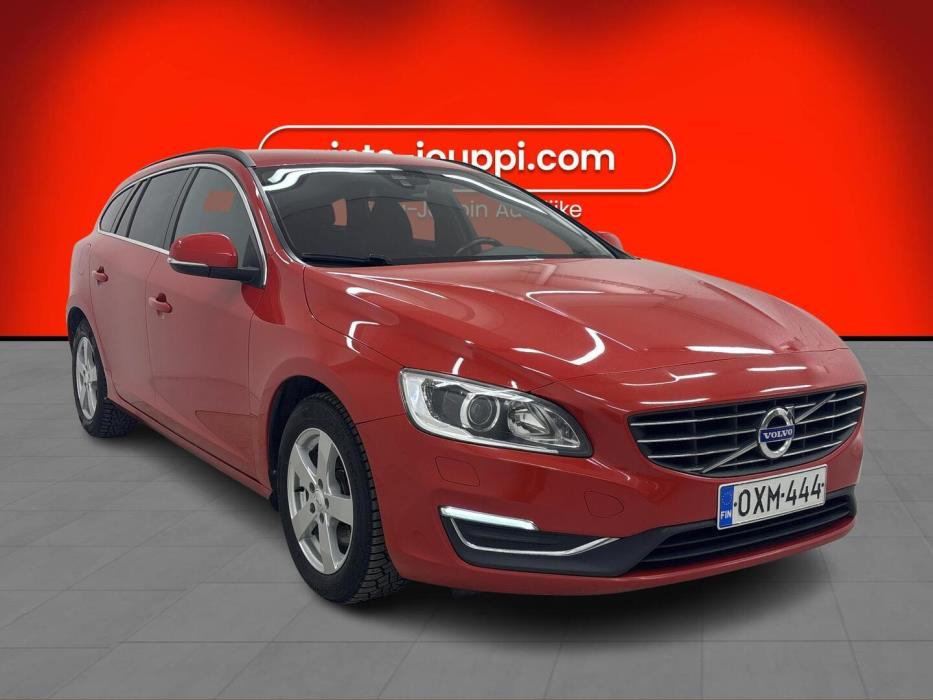 VOLVO V60 2015