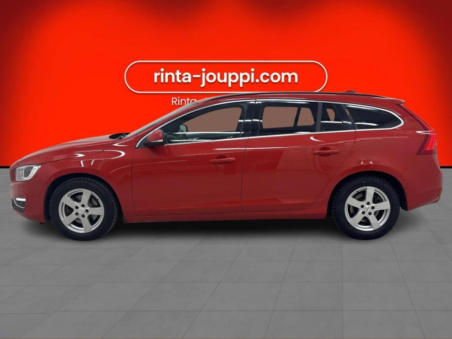 VOLVO V60 2015