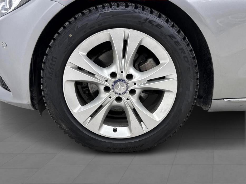MERCEDES-BENZ C 2015