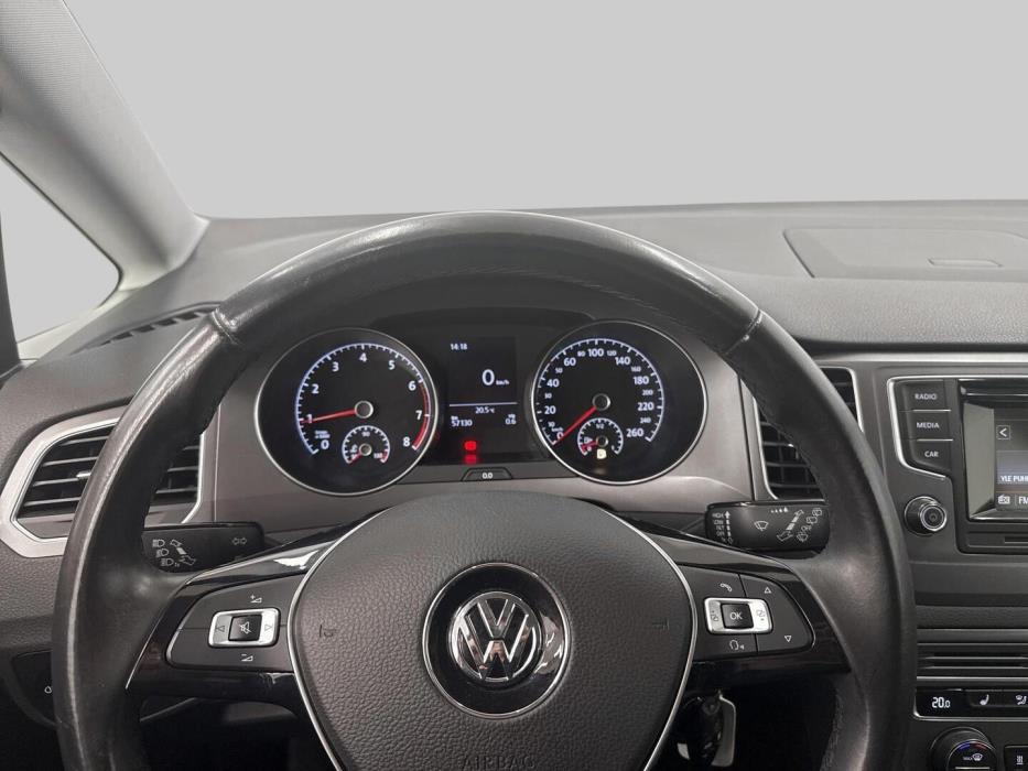 VOLKSWAGEN Golf Sportsvan 2015