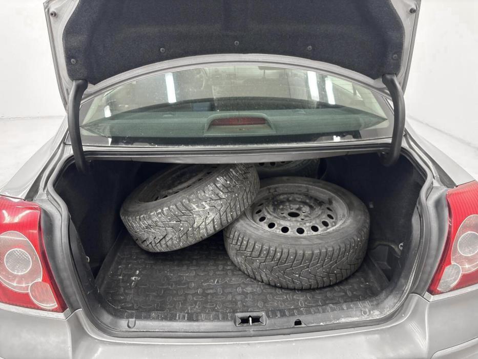 TOYOTA Avensis 2006