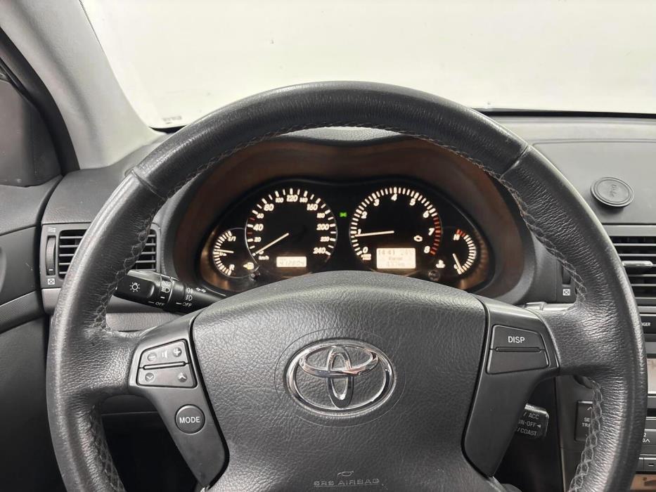 TOYOTA Avensis 2006