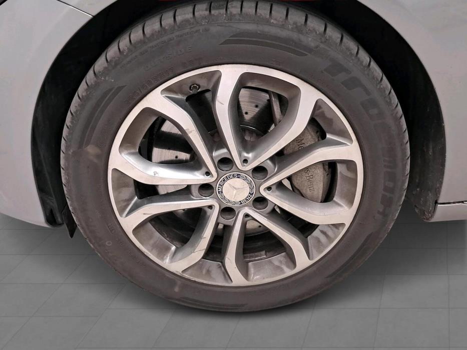 MERCEDES-BENZ C 2015