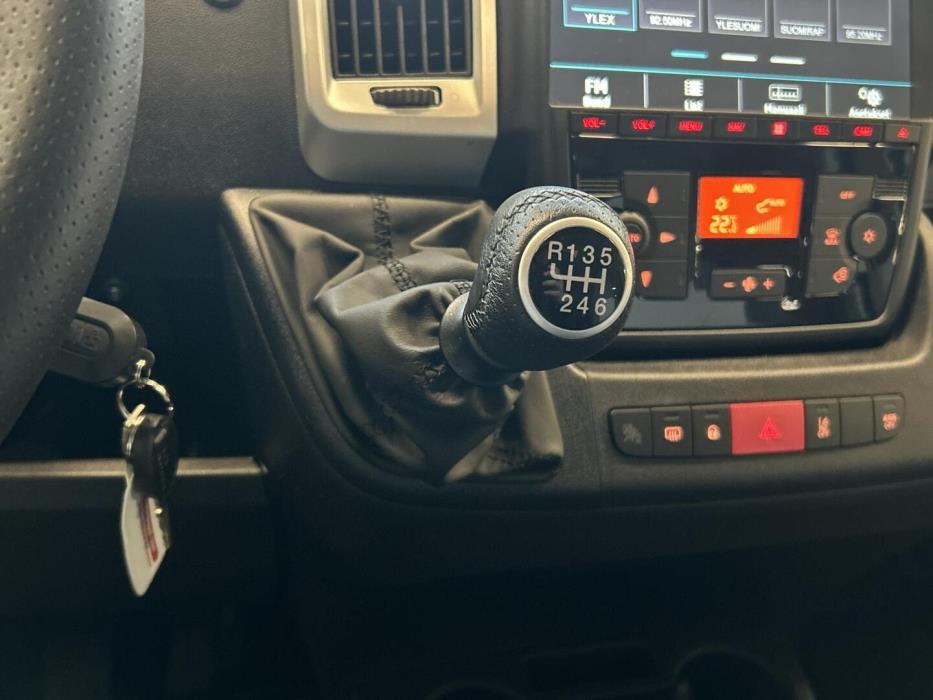 ADRIA TWIN 640 SL AXESS 2024