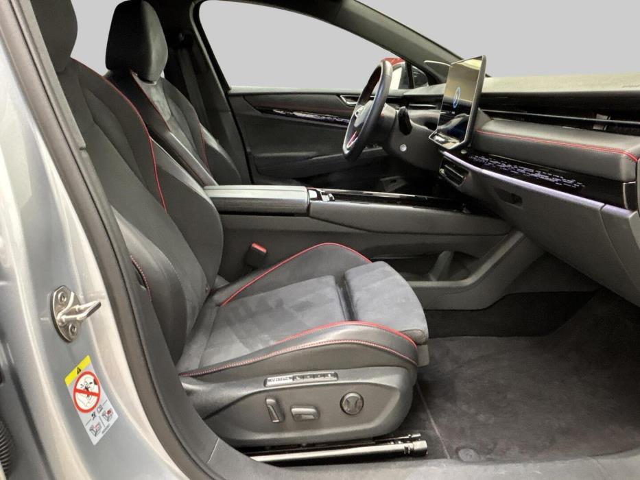 VOLKSWAGEN ID.7 2025