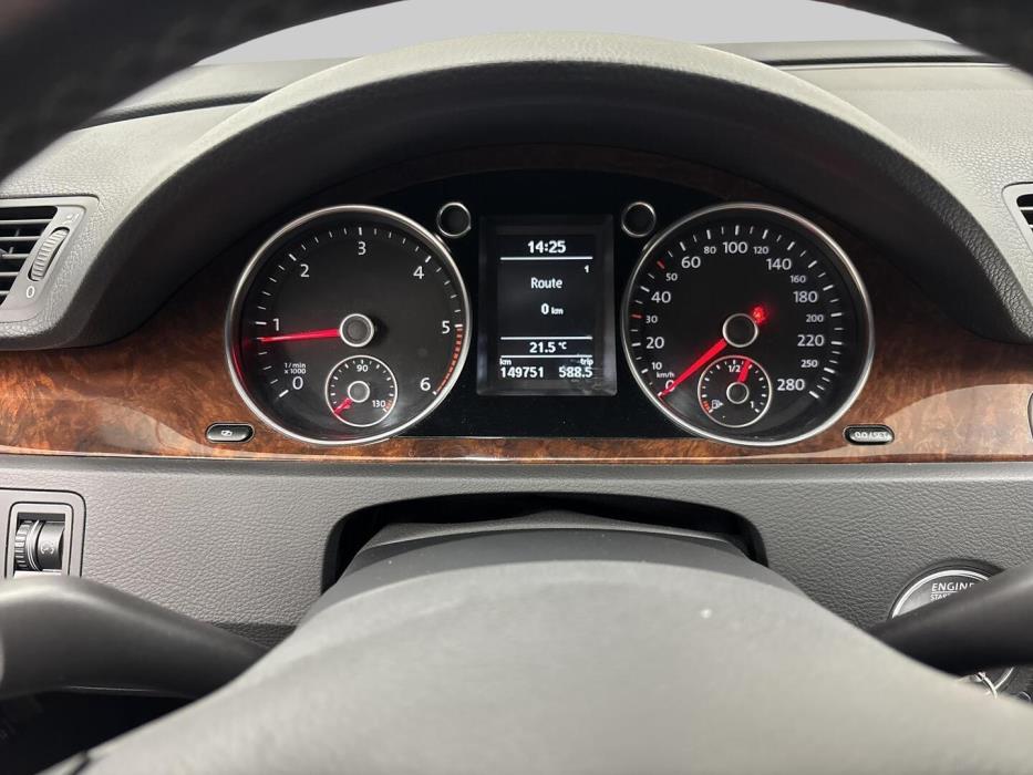 VOLKSWAGEN Passat CC 2010