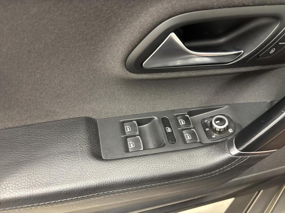 VOLKSWAGEN Passat CC 2010