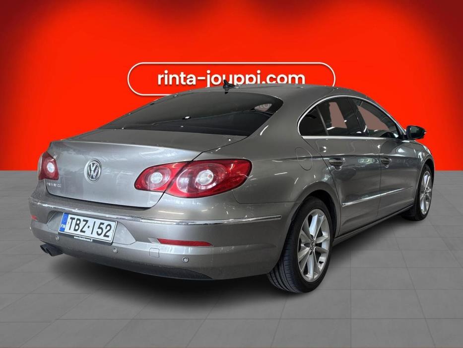 VOLKSWAGEN Passat CC 2010