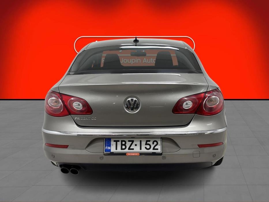 VOLKSWAGEN Passat CC 2010
