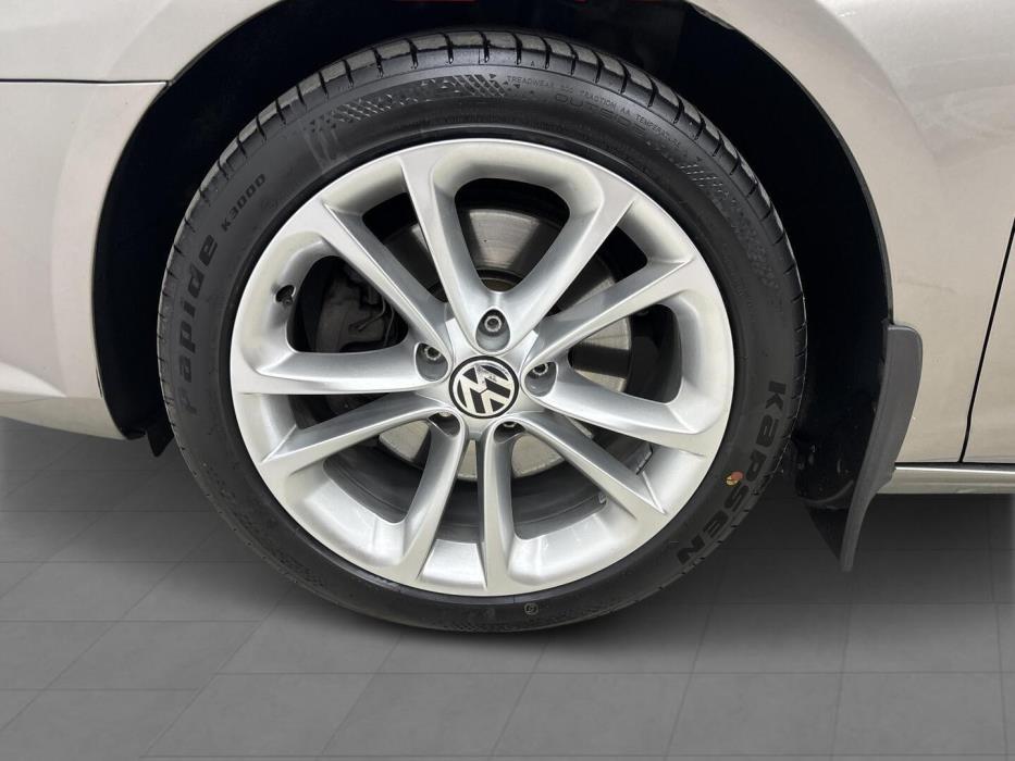 VOLKSWAGEN Passat CC 2010