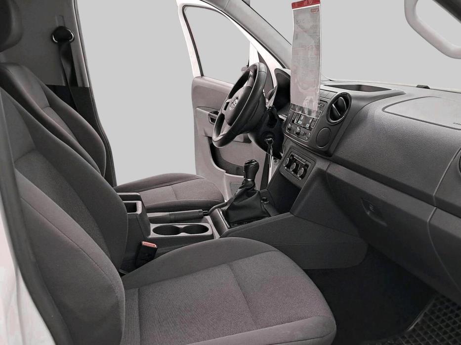 VOLKSWAGEN Amarok 2016
