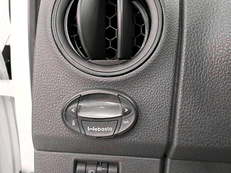 VOLKSWAGEN Amarok 2016