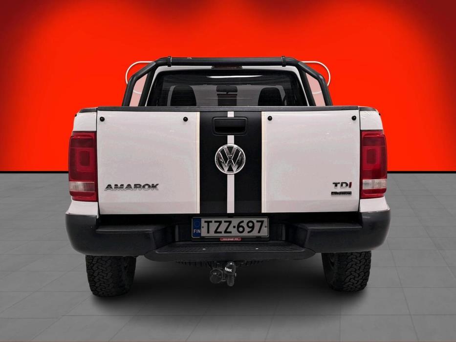 VOLKSWAGEN Amarok 2016