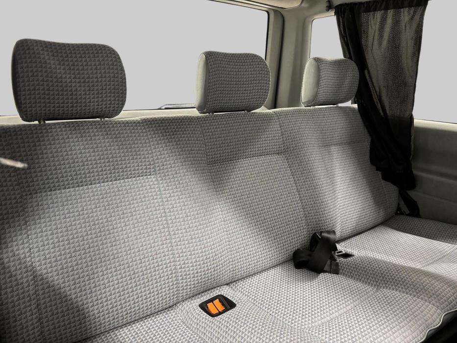 VOLKSWAGEN Caravelle 1993