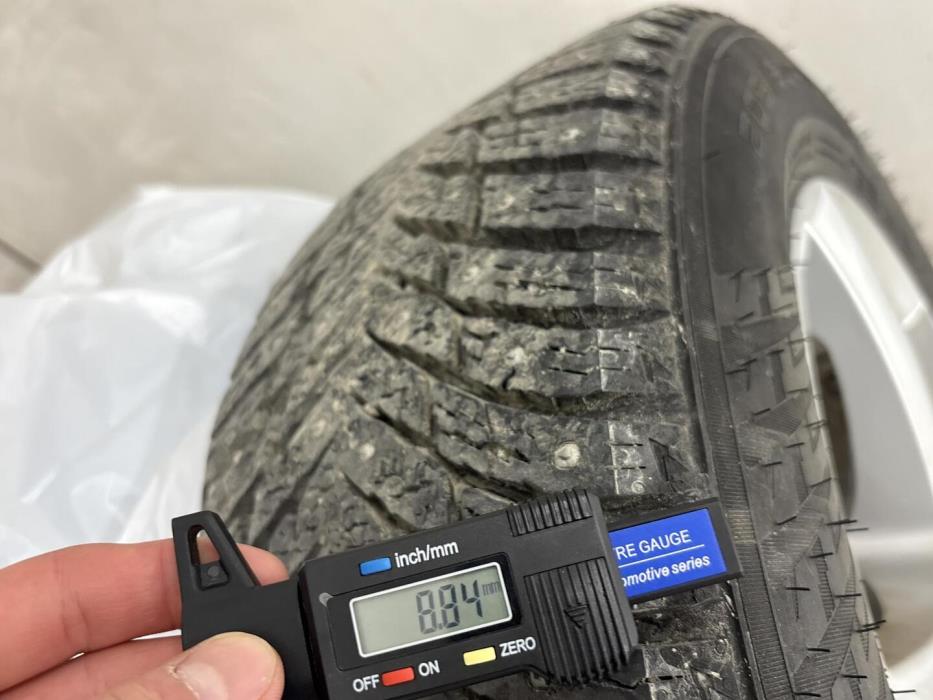 VOLKSWAGEN Passat 2011