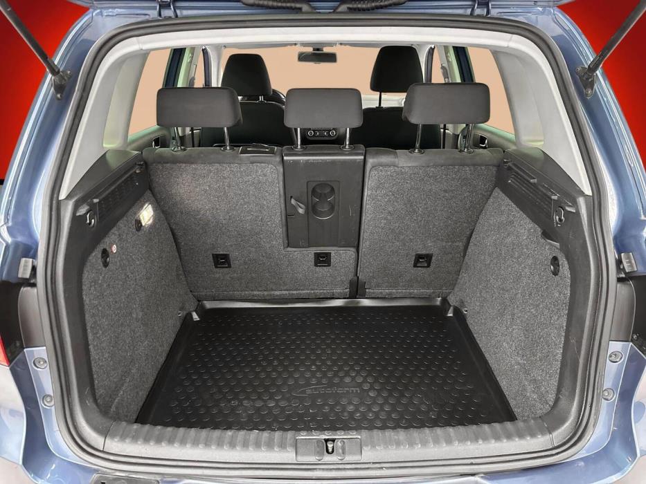 VOLKSWAGEN Tiguan 2012