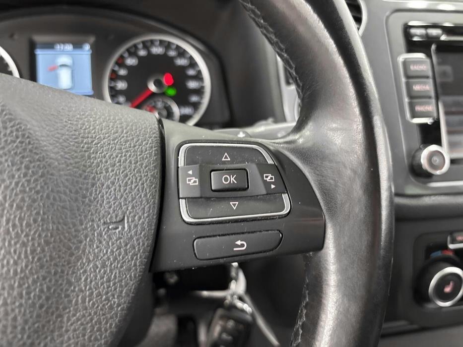 VOLKSWAGEN Tiguan 2012