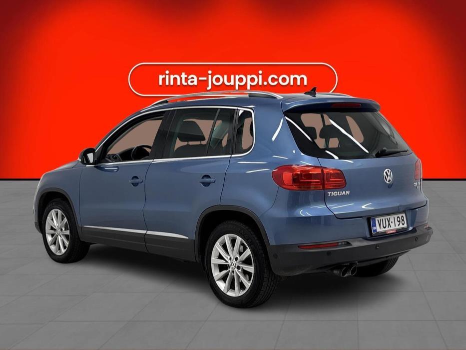 VOLKSWAGEN Tiguan 2012