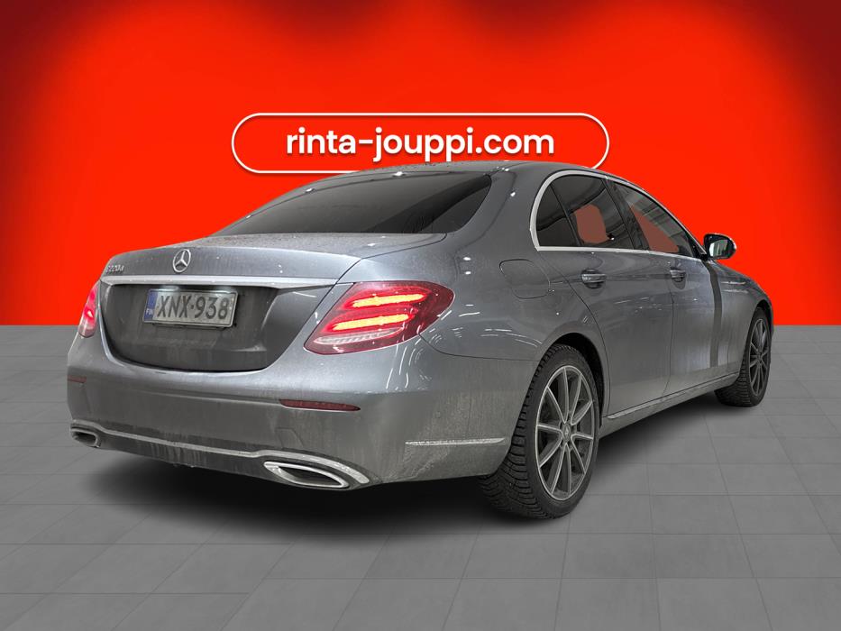 MERCEDES-BENZ E 2016