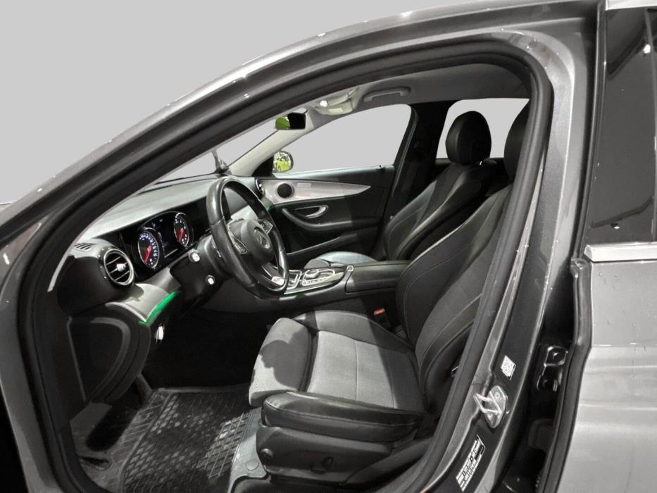MERCEDES-BENZ E 2016