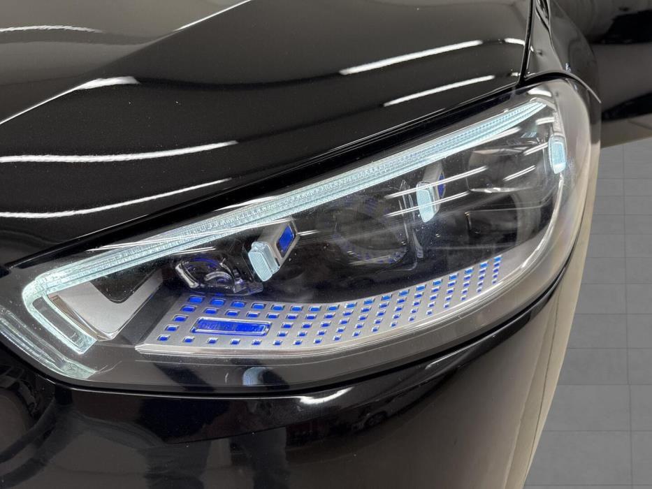 MERCEDES-BENZ S 2022