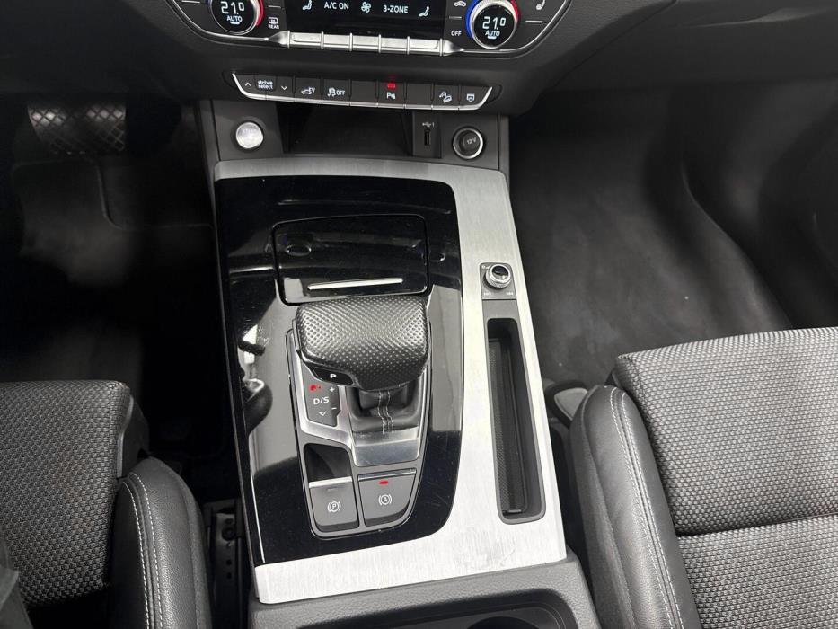 AUDI Q5 2022