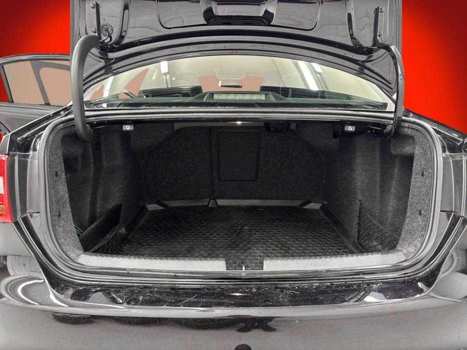 VOLKSWAGEN Jetta 2011