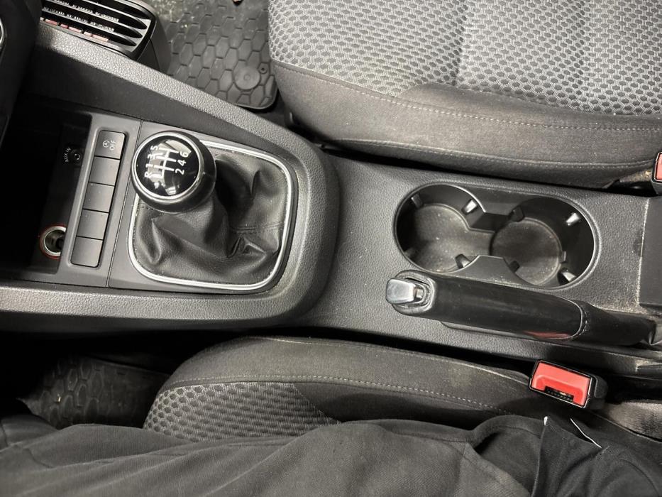 VOLKSWAGEN Jetta 2011