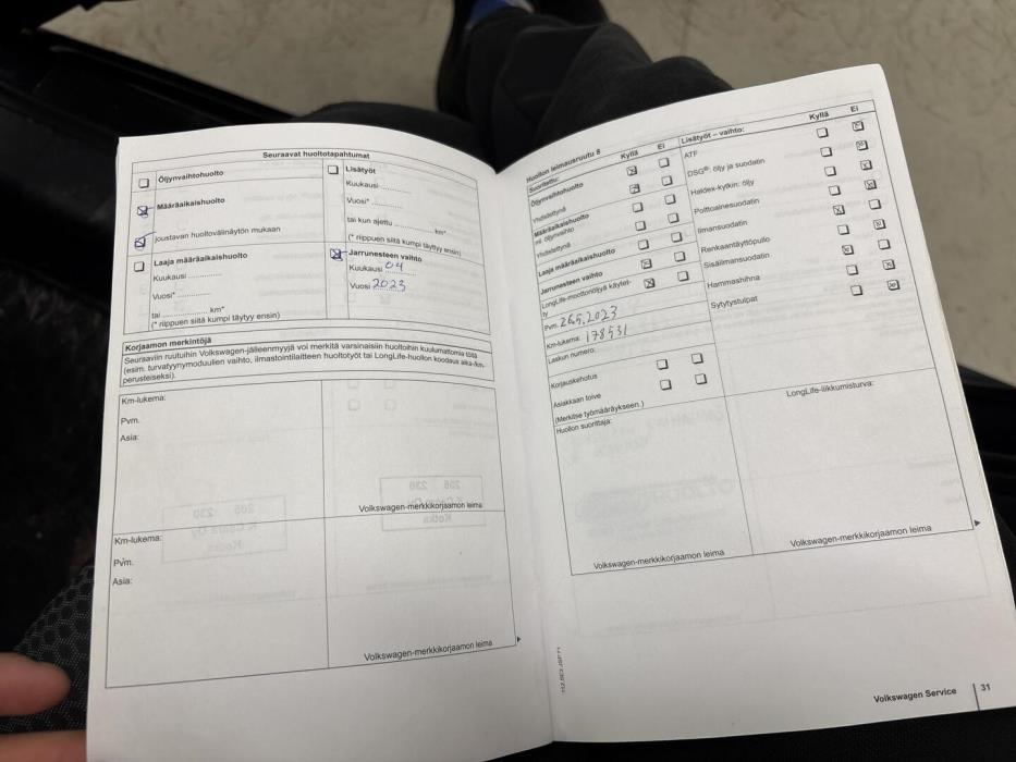 VOLKSWAGEN Jetta 2011