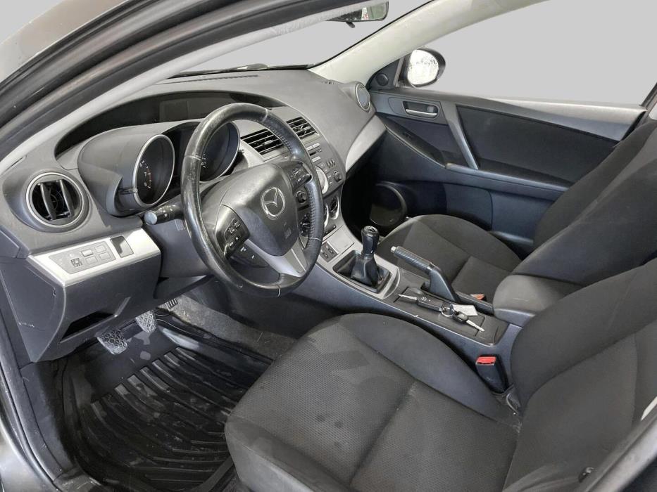 MAZDA Mazda3 2011