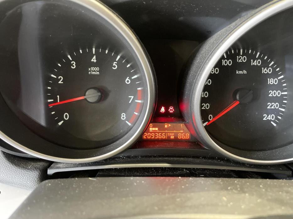 MAZDA Mazda3 2011