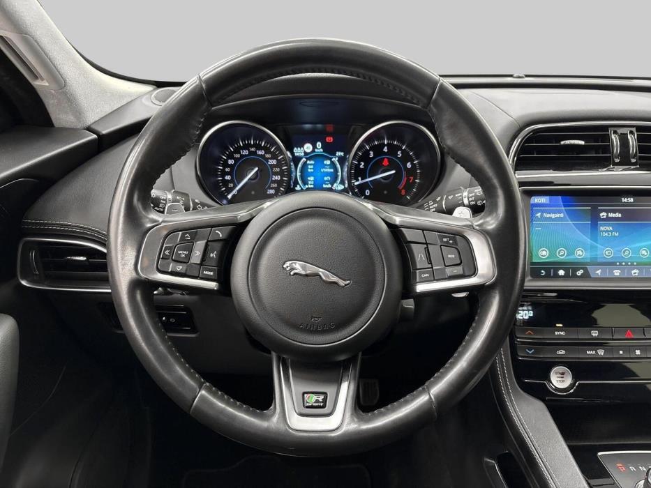 JAGUAR F-PACE 2019