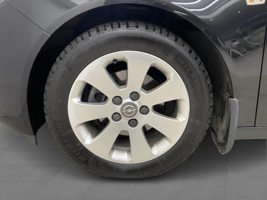 OPEL Insignia 2013