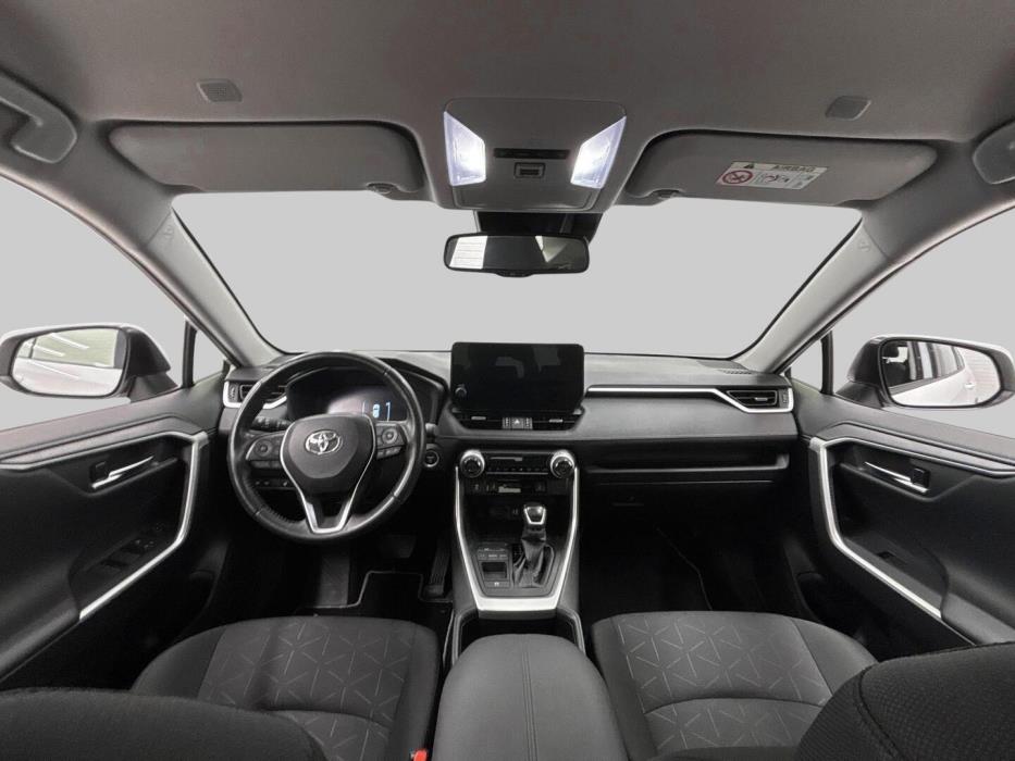 TOYOTA RAV4 2024
