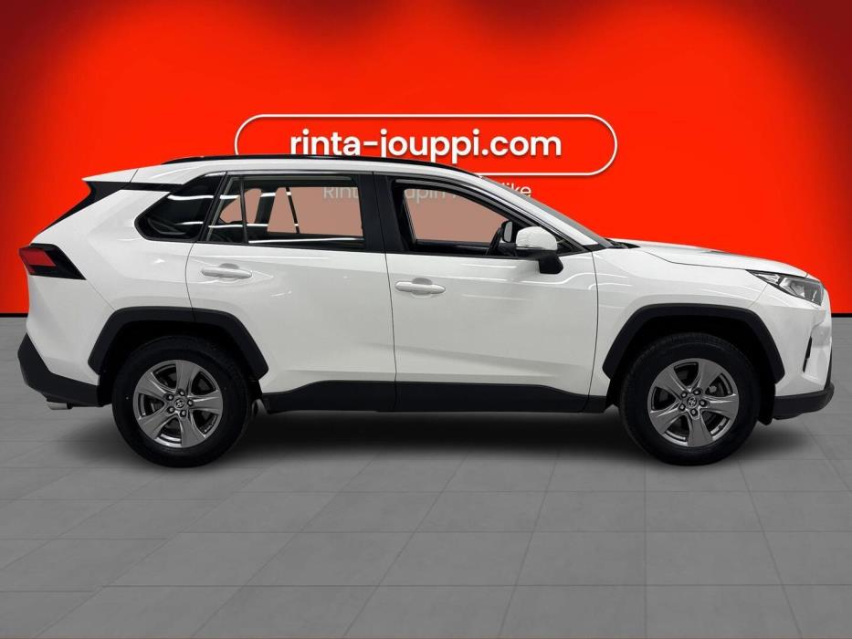 TOYOTA RAV4 2024