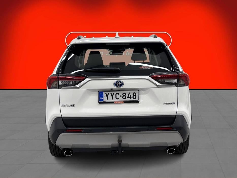 TOYOTA RAV4 2024