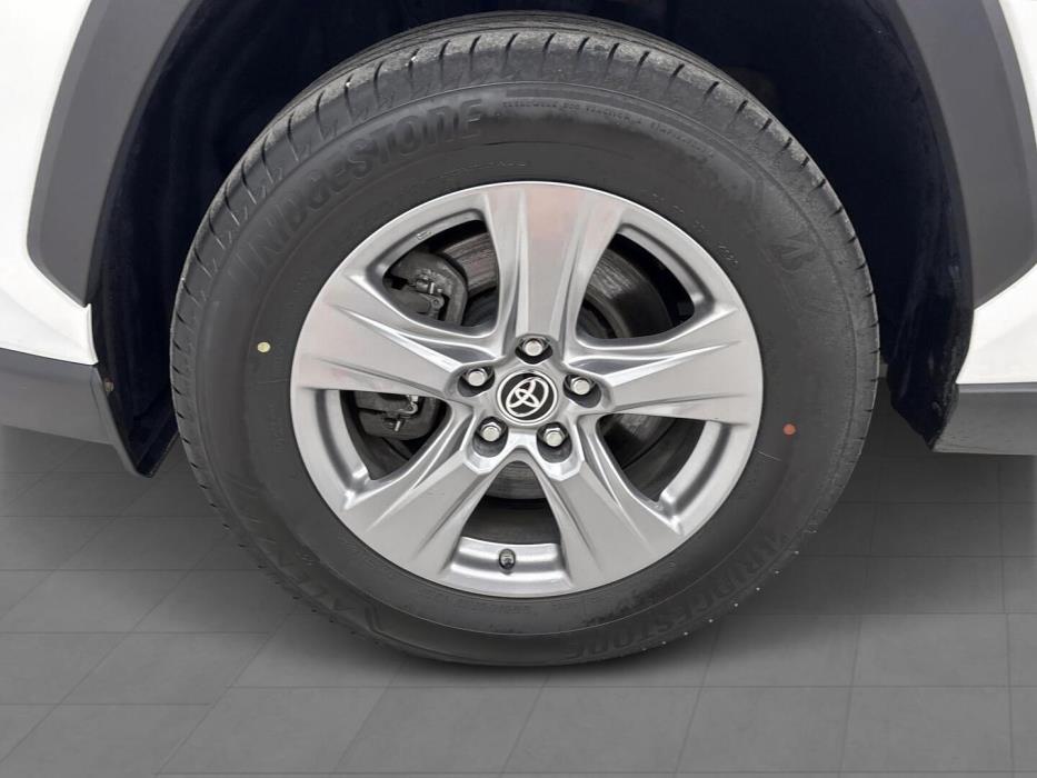TOYOTA RAV4 2024