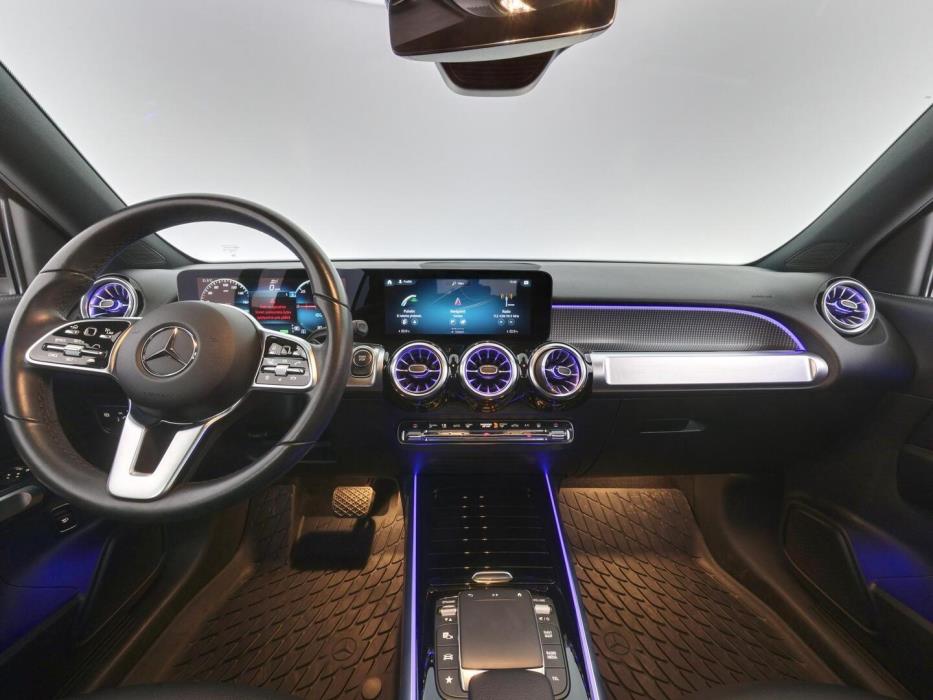 MERCEDES-BENZ EQB 2023