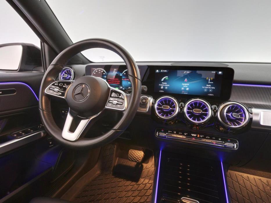 MERCEDES-BENZ EQB 2023