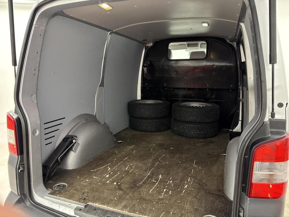 VOLKSWAGEN Transporter 2012